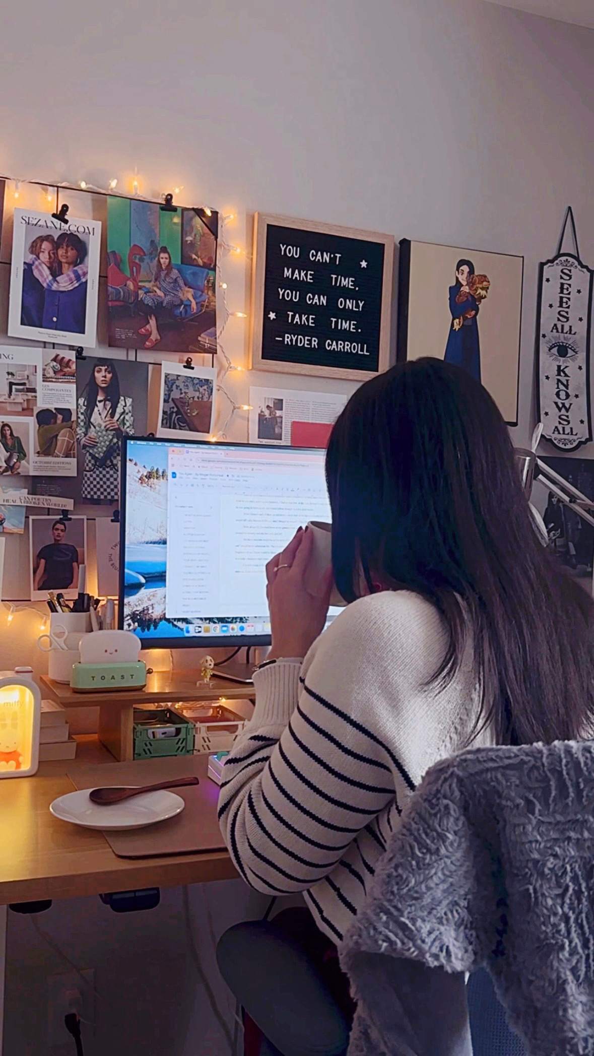 Desk Diaries 05: A Writing Session & Book Update